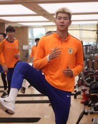 依木兰+陈泽仕双线报名，彭啸只踢中超 泰山又1老将离队 转投中冠