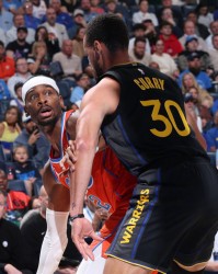 bob半岛体育登录入口-拿5960万年薪，成了赢球反向指标！放弃冲冠吧，着手重建才更理智